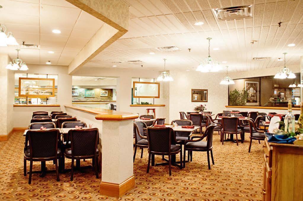 Fern Valley Hotel And Conference Center Луисвилл Экстерьер фото